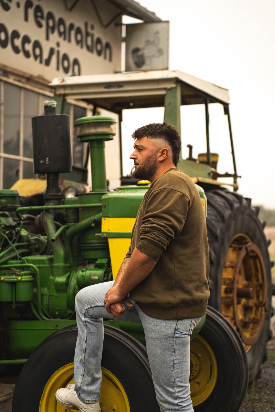 Sweat Wild Neck – Image 3