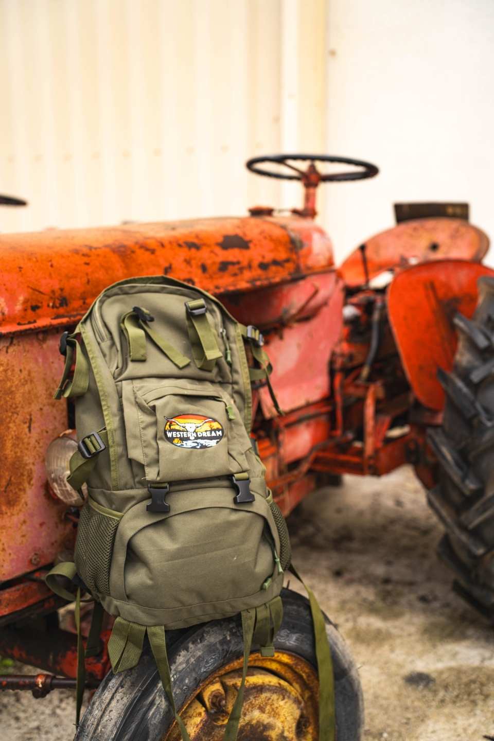 Sac à dos de chasse western utilisé en extérieur pour activités nature